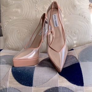 Steve Madden pointed toe nude pumps